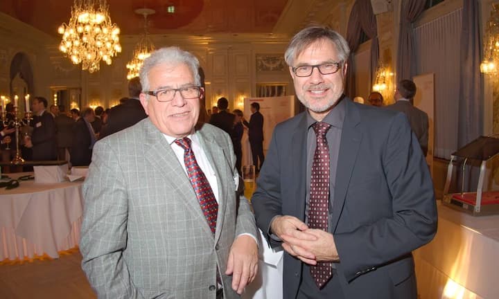 Hansruedi Nacht, Belglobe LLC;
Peter Wolfensberger, Swiss Baltic Business Experts AG