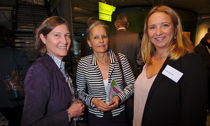 Cornelia Brandes, Geschäftsleiterin, Naturemade;
Ursula Stocker, Naturemade;
Nicole Schirner, Leiterin Marketing, EWZ
