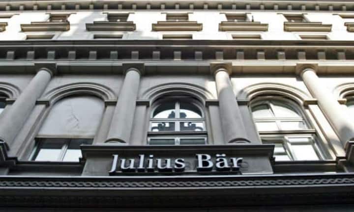 Julius Bär*: Die Busse ist noch nicht endgültig, Julius Bär hat am 30. Dezember 2015 aber bekanntgegeben, dass es eine Grundsatzvereinbarung mit den USA erzielt hat und deshalb die Rückstellungen in dieser Sache auf 547,25 Millionen Dollar erhöht hat.*Bank der Kategorie 1