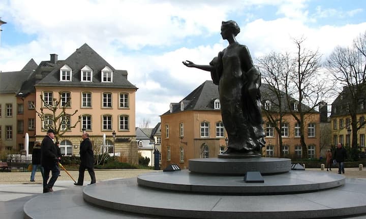 Platz 1: Luxemburg Das reiche Land zwischen Belgien, Frankreich und Deutschland führt die Liste des Legatum Institutes im Bereich Gesundheitswesen an. Die durchschnittliche Lebenserwartung liegt dort bei 82 Jahren.Bilder: Keystone/ Flickr/CC