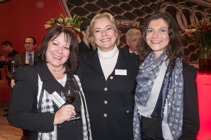 Barbara Mahrenholz, Preim AG; Renata Cavegn, Accenture AG; Vesna Mitrovic, Les Ambassadeurs AG