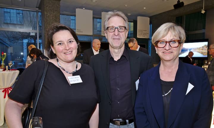 Cornelia Schibler, Bank Julius Bär;
Urs Bischof, Annex Werbe AG;
Ingrid Ziegler, Annex Werbe AG
