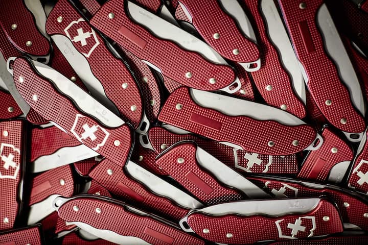 BIL 06/22 Victorinox