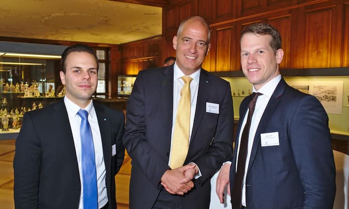Oliver Gürtler, Head of Relationship Management, Zurich Insurance Group AG;
Marc Olivier Delévaux, Head Distribution Corporate Life &Pensions Switzerland, Zurich Insurance Group;
Steffen Oder, Principal, A.T. Kearney (International) AG