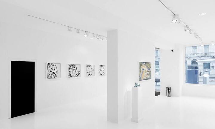 Eine Schlechtwetteralternative für die Mittagspause ist ein Besuch in einer der vielen Kunst-Galerien, wie zum Beispiel in der Galerie Gmurzynska am Paradeplatz.