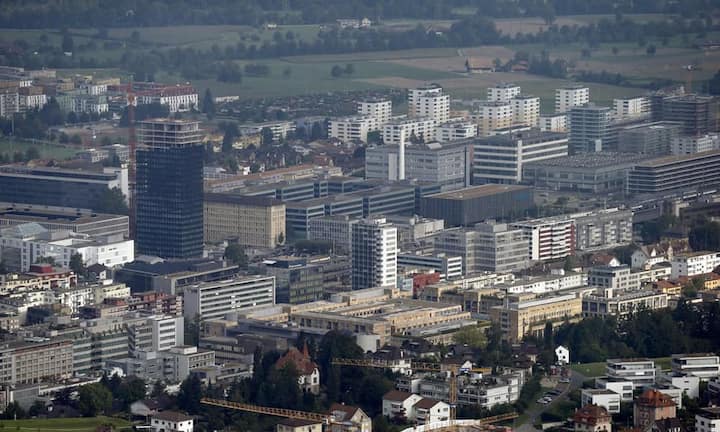 Der erwartete Beitrag von Zug wird in den Jahren 2016 bis 2020 auf 2,2 Prozent prognostiziert. Platz sieben der Schweizer Wachstums-Champions.  Keystone