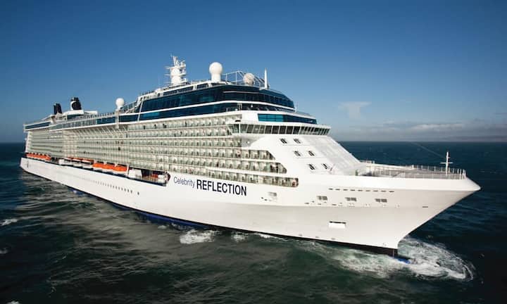 Die Top Ten der sogenannten Mega-Cruiseliner (mehr als 2000 Passagiere)
Celebrity Reflection bietet Platz für 3046 Passagiere, gehört der Reederei Celebrity Cruises und ist seit 2012 auf See.