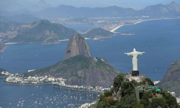 Der einstige Wachstumsstar Brasilien steckt in einer tiefen Wirtschaftskrise. Für Unternehmen sind die Bedingungen auch wegen der Steuerlast schwierig: 69,2 Prozent.