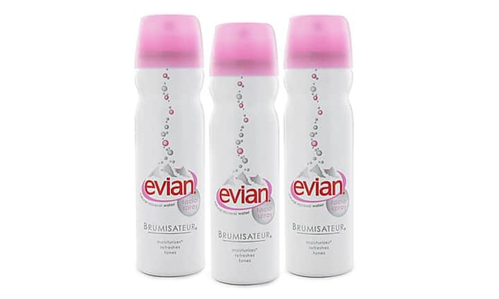 Für den Frischekick zwischendurch sorgt bei Nel-Olivia Waga ein Feuchtigkeits-Spray, welches in die Handtasche jeder Business-Frau gehört.