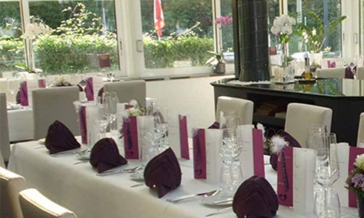 .... der Landgasthof Talhaus in Bubendorf. Ein Ort für Feinschmecker ist aber auch...
Screenshot Landgasthof Talhaus