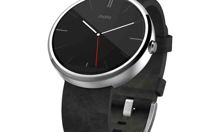 Sie zeigt nicht nur die Zeit, sondern auch SMS, E-Mails oder Social-Media-Posts von Freunden.