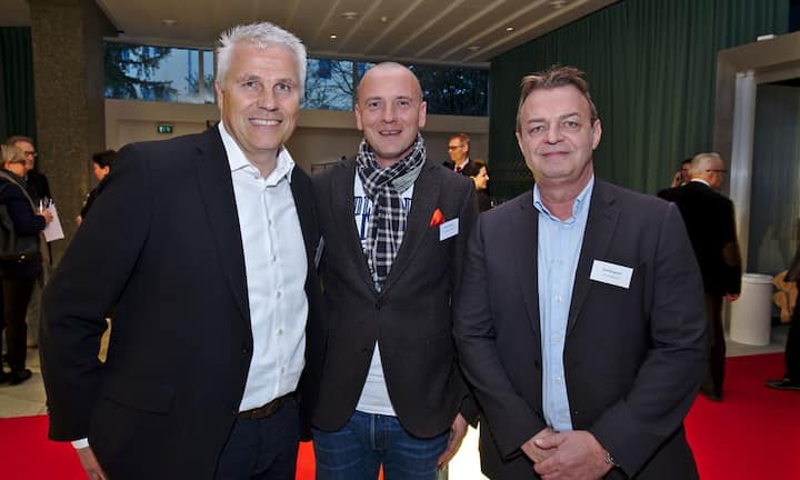 Daniel Suter, DC Aviation Switzerland AG;
Roland Kalmus, DC Aviation Switzerland AG;
Rolf Ringwald, CAT Aviation AG