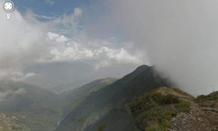 Beeindruckende Bilder bietet Street View auch vom Höhenweg vom Monte Tamaro zum Monte Lema im Tessin...