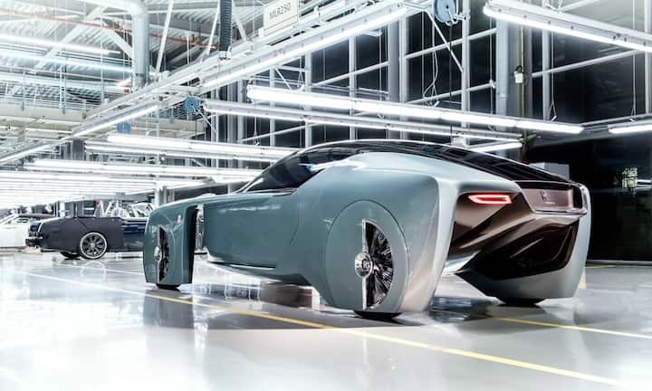 So ist das Heck-Design eine Erinnerung an Rolls-Royce-Wagen der 20er Jahre.