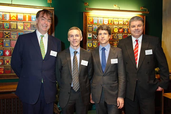 Die Panelisten: André Hoffmann, Roche & Givaudan; Jack G.N. Clemons, Bata Shoe Organization; Andries Diener, Diener Syz Real Estate; Johannes Müller, Dätwyler Cabling Solutions AG.