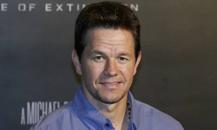 Platz 10: Mark Wahlberg. Die meisten unterschätzen ihn immer noch. Doch der US-amerikanische Schauspieler verdiente von Juni 2013 bis Juni 2014 32 Millionen Dollar. Offenbar setzte der Hollywoodstar in den vergangenen zwölf Monaten mehr auf den finanziellen Erfolg: Vor allem «Pain & Gain», «2 Guns» und «Lone Survivor» spielten Geld in die Kassen.