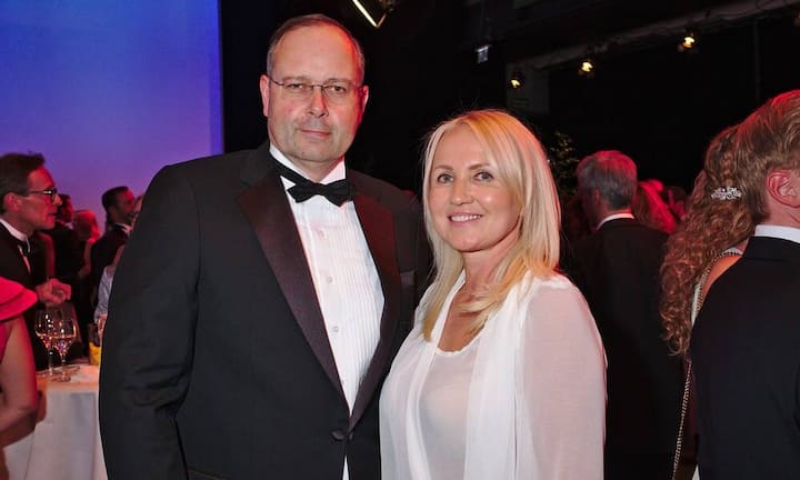 Rudolf Hadorn, CEO, Gurit Group;
Simona Hadorn