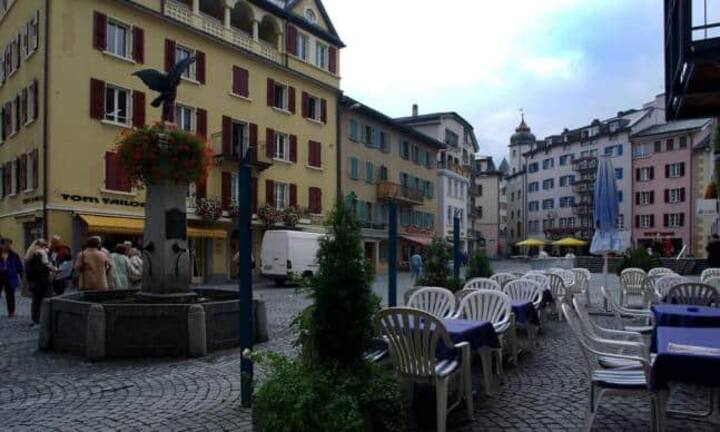 Auch im Wallis, in Brig-Glis, geht die Jahresrechnung für einen Käufer einer Liegenschaft deutlich besser auf.
