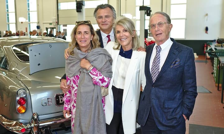 Gaby Nahmani;
Richard Nahmani, Bankier;
Susanne von Meiss, Inneneinrichterin;
Beat Curti, Unternehmer