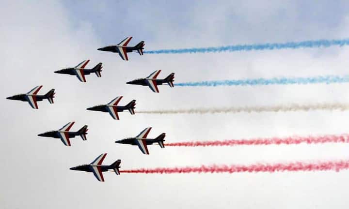 Die Patrouille de France am Eröffnungstag.
