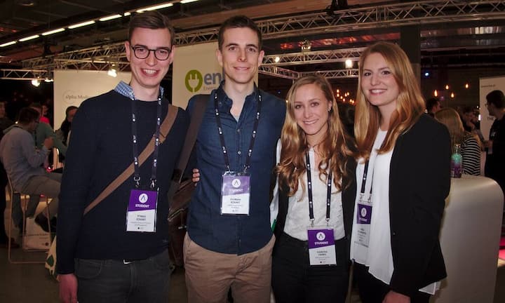 Tobias Eckart, Student, Frankfurt School of Finance and Management;
Florian Eckart, Student, ESB Business School, Reutlingen;
Vanessa Fieres, Studentin, ESB Business School, Reutlingen;
Linda Holzwarth, Studentin, ESB Business School, Reutlingen (v.l.n.r.)