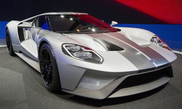 Ford GT
Der neue Ford GT soll die Nachfolge des legendären Ford GT antreten, von dem zwischen 2004 und 2006 insgesamt 4038 Exemplare produziert wurden.