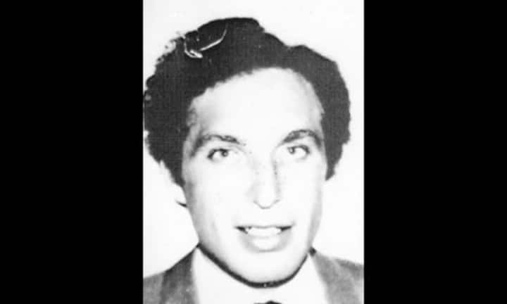 Ebenfalls gesucht wird der Belgier Mozes Victor Konig wegen grossangelegten Raubzügen und Waffenhandel. Auch er verfügte in der Vergangenheit über ein Bankkonto bei der HSBC.