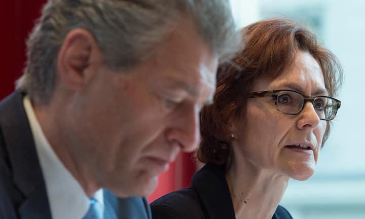 …Economiesuisse-Präsident Heinz Karrer und Geschäftsführerin Monika Rühl…