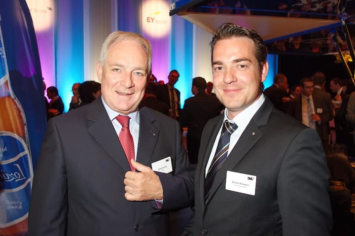 Ulrich Fricker, Vorsitzender der Geschäftsleitung, SUVA; Adrian Wangeler, Geschäftsleiter, B+T Bild + Ton AG