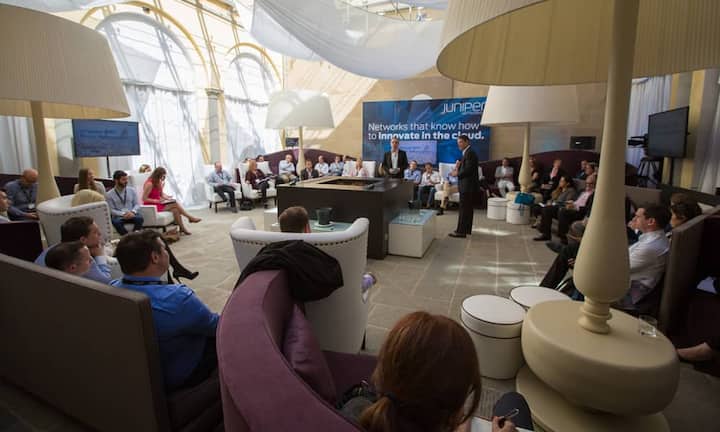 Platz 1: Juniper NetworksDurchschnittliches Gehalt inklusive Boni: 157'000 Dollar (152'000 Franken)Durchschnittliches Grundgehalt: 135'000 Dollar (131'000 Franken)Branche: Technologie; NetzwerkausrüsterHauptsitz: Sunnyvale, KalifornienFlickr/PR/CC