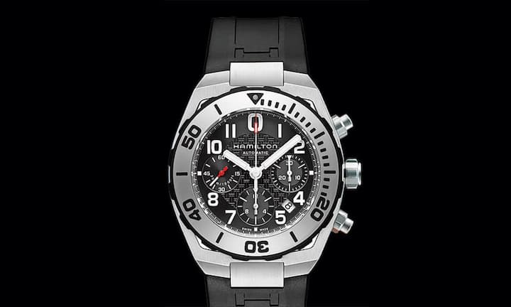 300 Meter kann man mit der Hamilton Khaki Navy Sub Auto Chrono tauchen. Und das zum Preis von lediglich 2250 Franken. Die Uhr ist eben auf den Markt gekommen.