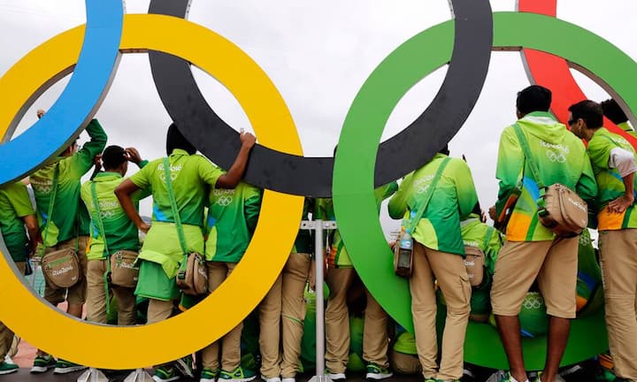 Für den reibungslosen Ablauf sorgen 70'000 Freiwillige und...