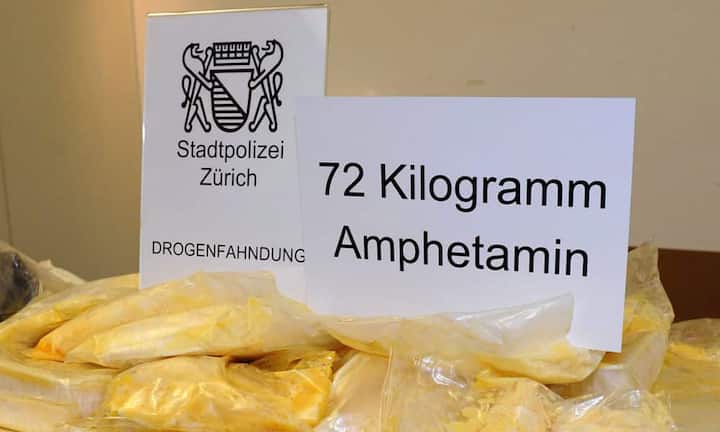 Amphetamine schalten körpereigene Warnsysteme aus, was tagelanges Arbeiten ermöglicht. Ärzte warnen vor einem plötzlichen tödlichen Kreislaufkollaps.
