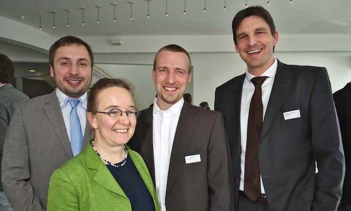 Slawomir Skwarek, Wissenschaftlicher Mitarbeiter, I.FPM-HSG;
Silvia Schintke, University of Applied Sciences of Western Switzerland;
David Maus, Geschäftsführer, energy factory;
Christian Motzko, Leitung PE und MAB, Vocatus AG
