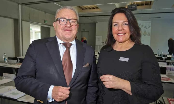 Thomas Sattelberger, Referent, u.a. Vorsitzender HR-Alliance und ehemaliger Vorstand Deutsche Telekom; Petra Jenner, Referentin, CEO, Microsoft Schweiz