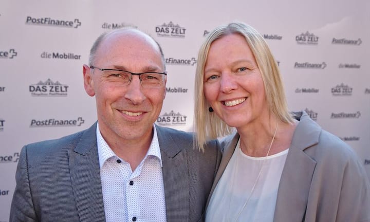 Urs Koller, Verkaufsleiter Postfinance;
Nicole Koller