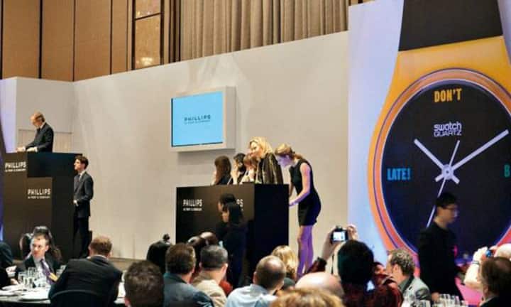 2011: Ein bedeutender Sammler aus China ersteigert die Swatch-Uhrensammlung «Blum» für sagenhafte 51 707 500 Hongkong-Dollar (6 049 800 Franken).