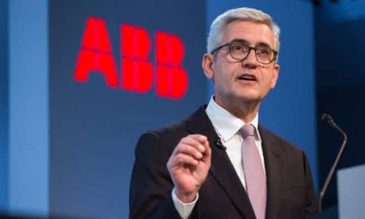 ABB hat an der Börse einen Fünftel hinzugewonnen. Die Aktie profitierte vom Interesse an Titeln aus dem Industriesektor. Zudem trieben Diskussionen über eine Abspaltung der ABB-Stromnetzsparte den Kurs nach oben (im Bild: Konzernchef Ulrich Spiesshofer).