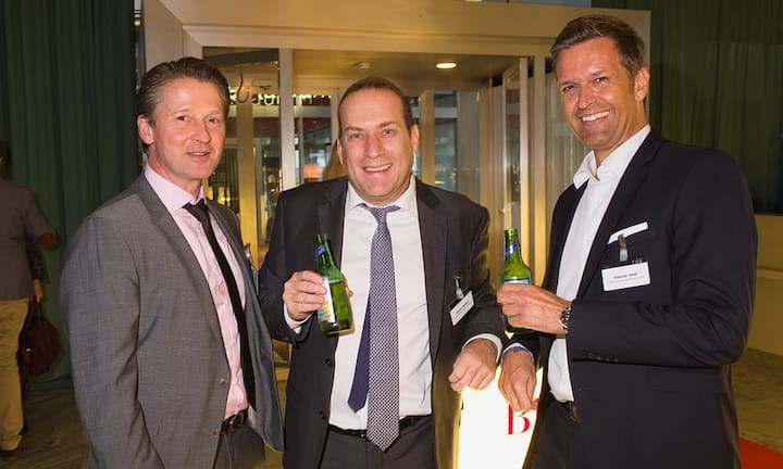 Olaf Oelschläger, Commerzbank (Schweiz) AG;
Olivier Mathys, Gazprombank (Switzerland) Ltd.;
Werner Geel, Gazprombank (Switzerland) Ltd.