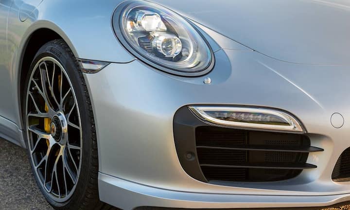 Auch die Leuchten haben bei Porsche wieder Stil.