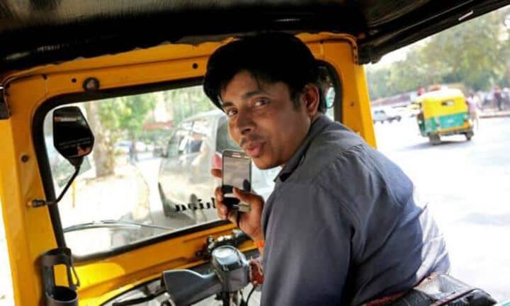 Die digitale Weltherrschaft ist längst Realität, wie diese Beispiele zeigen: Uber boomt: Das Unternehmen ist knapp sechs Jahre alt und bereits 80 Milliarden Dollar schwer. Als grösster Taxi-Anbieter der Welt besitzt der Konzern nicht ein Auto – sondern vermittelt allein zwischen Fahrdienst-Anbietern und Kunden.