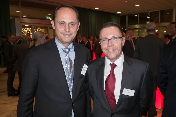 Philipp Guthof, Universität St. Gallen; Urs Landolf, PricewaterhouseCoopers AG