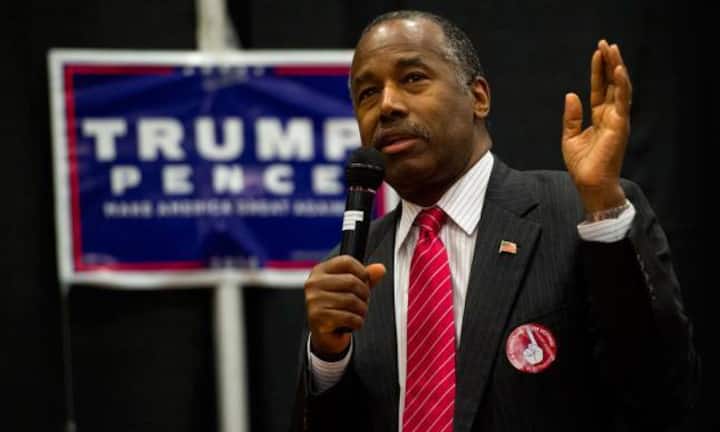 Ben Carson - Minister für Wohnungsbau und StadtentwicklungBisher hatte Ben Carson, der frühere Neurochirurg, noch nie ein politisches Amt inne. Der 65-jährige Afroamerikaner war einer von Trumps Konkurrenten in den Vorwahlen der Republikaner.