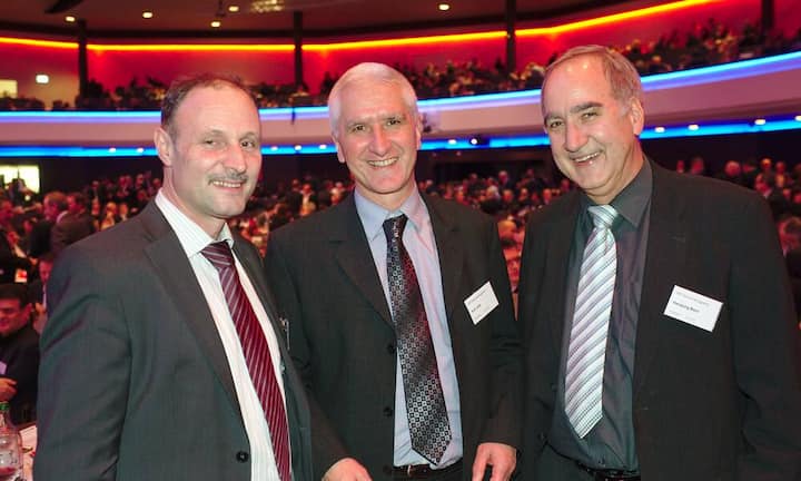 Sam Zimmermann, COO, Akros AG;
Kurt Jost, Entwicklunsleiter Microsoftprodukte, Die Post;
Hansjürg Born, Key Account Manager, Akros AG