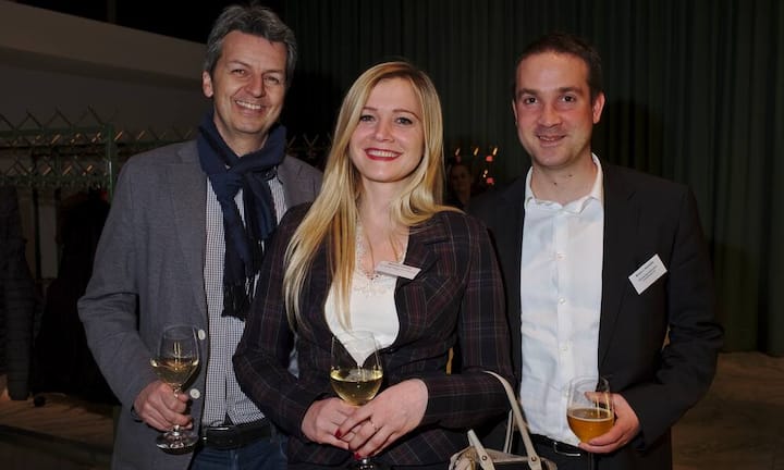 Andreas Bonifazi, Kommunikationsberater, bonicom gmbh;
Miranda Ademaj, CEO, Skenderbeg Alternative Investments AG;
Bruno J. Schneller, CIO, Skenderbeg Alternative Investments AG (v.l.n.r.)