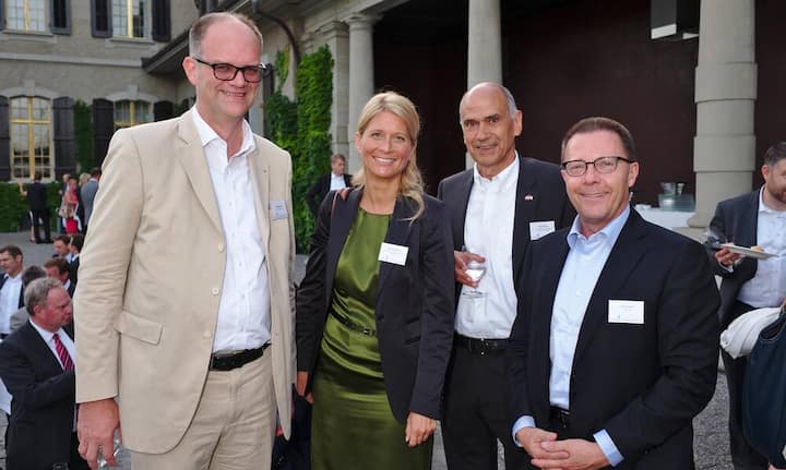 Jürg Giraudi, Senior Tys Director, TE Connectivity Ltd.;
Pia Tischhauser, Managing Director, The Boston Consulting Group AG (Switzerland);
Peter Briner, alt Ständerat;
Urs Landolf, Partner, PWC AG