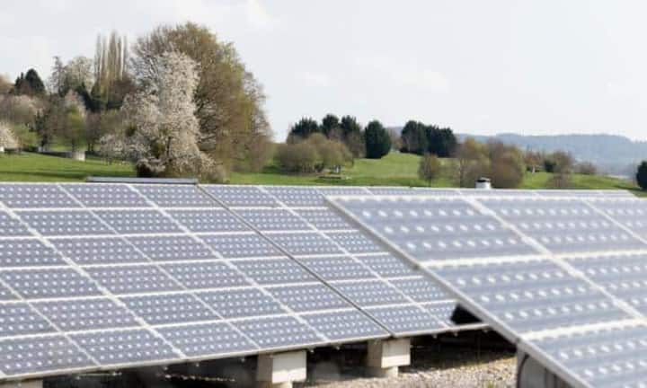 ... Solarstrom. Subventioniert wird dies über höhere Einnahmen aus der Förderabgabe. Diese steigt von 1,5 auf 2,3 Rappen pro kWh.