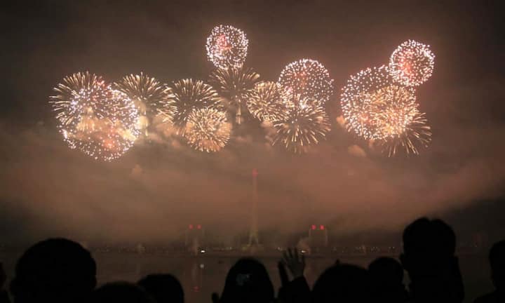 Auch Nordkorea begrüsst das neue Jahr mit Feuerwerk.