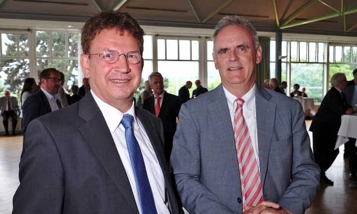 Siegfried Gerlach, CEO, Siemens Schweiz AG;
Max Fritz, Sekretär, Zürcher Volkswirtschaftliche Gesellschaft