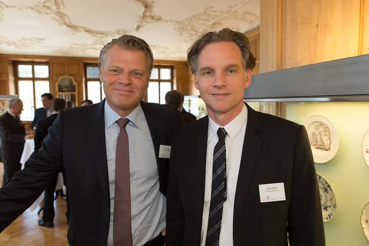 Jan Pascal Eckert, Jones Lang Lasalle Ltd., CEO; Frank Strobel, Credit Suisse Group AG, Director FX e-Sales and Branding